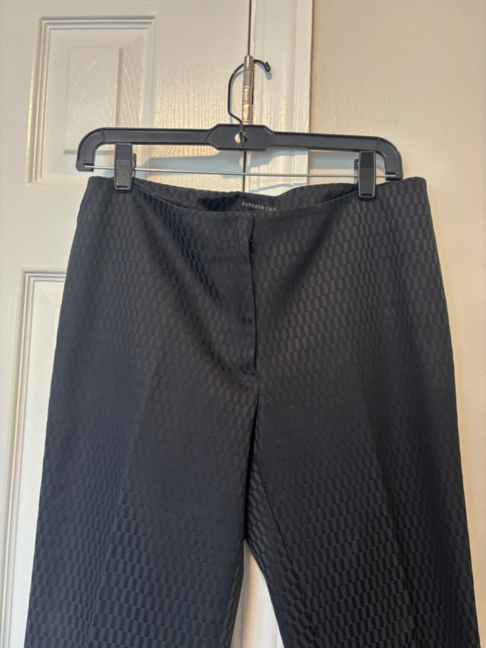 Kenneth Cole Black Textured Straight-Leg Women's Pants